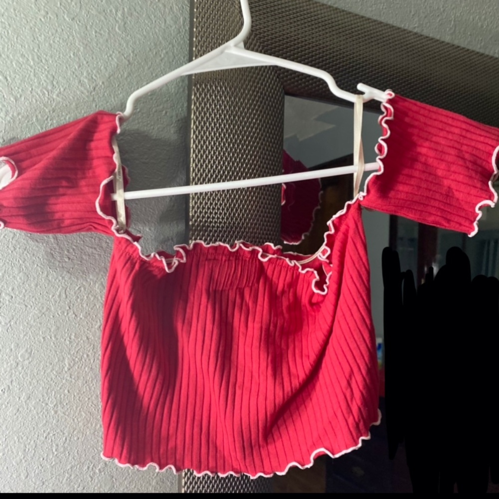 red off shoulder crop top